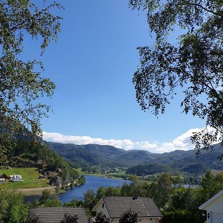 Dada Apartment Hjelmeland ภายนอก รูปภาพ