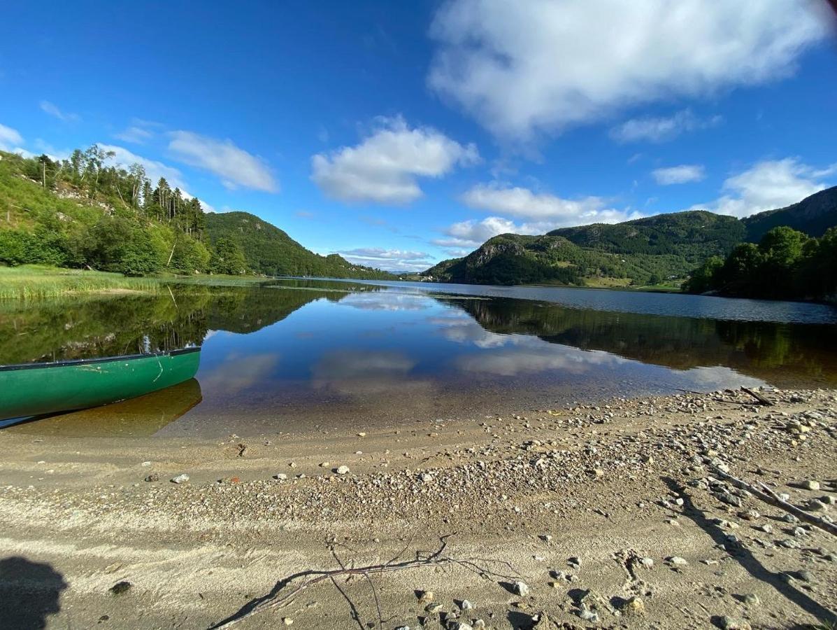 Dada Apartment Hjelmeland ภายนอก รูปภาพ