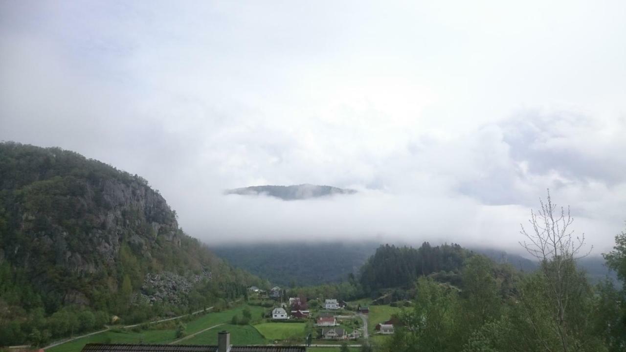 Dada Apartment Hjelmeland ภายนอก รูปภาพ