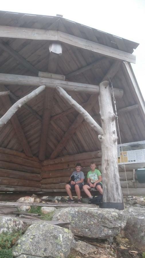 Dada Apartment Hjelmeland ภายนอก รูปภาพ