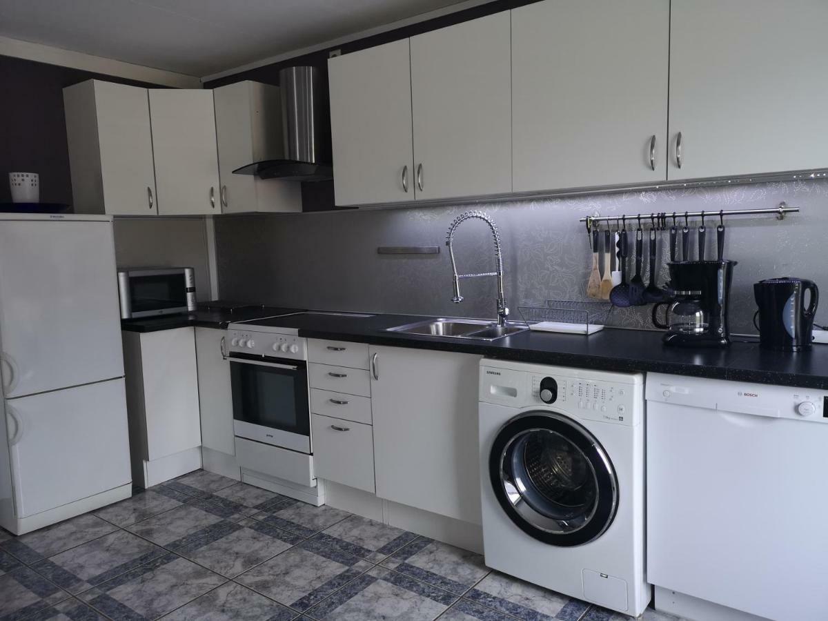 Dada Apartment Hjelmeland ภายนอก รูปภาพ