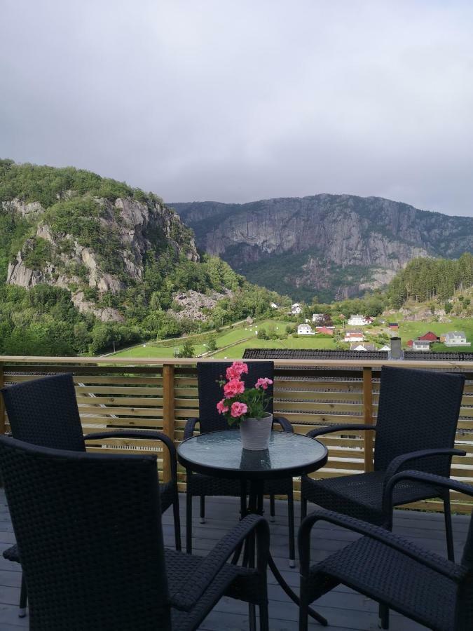 Dada Apartment Hjelmeland ภายนอก รูปภาพ